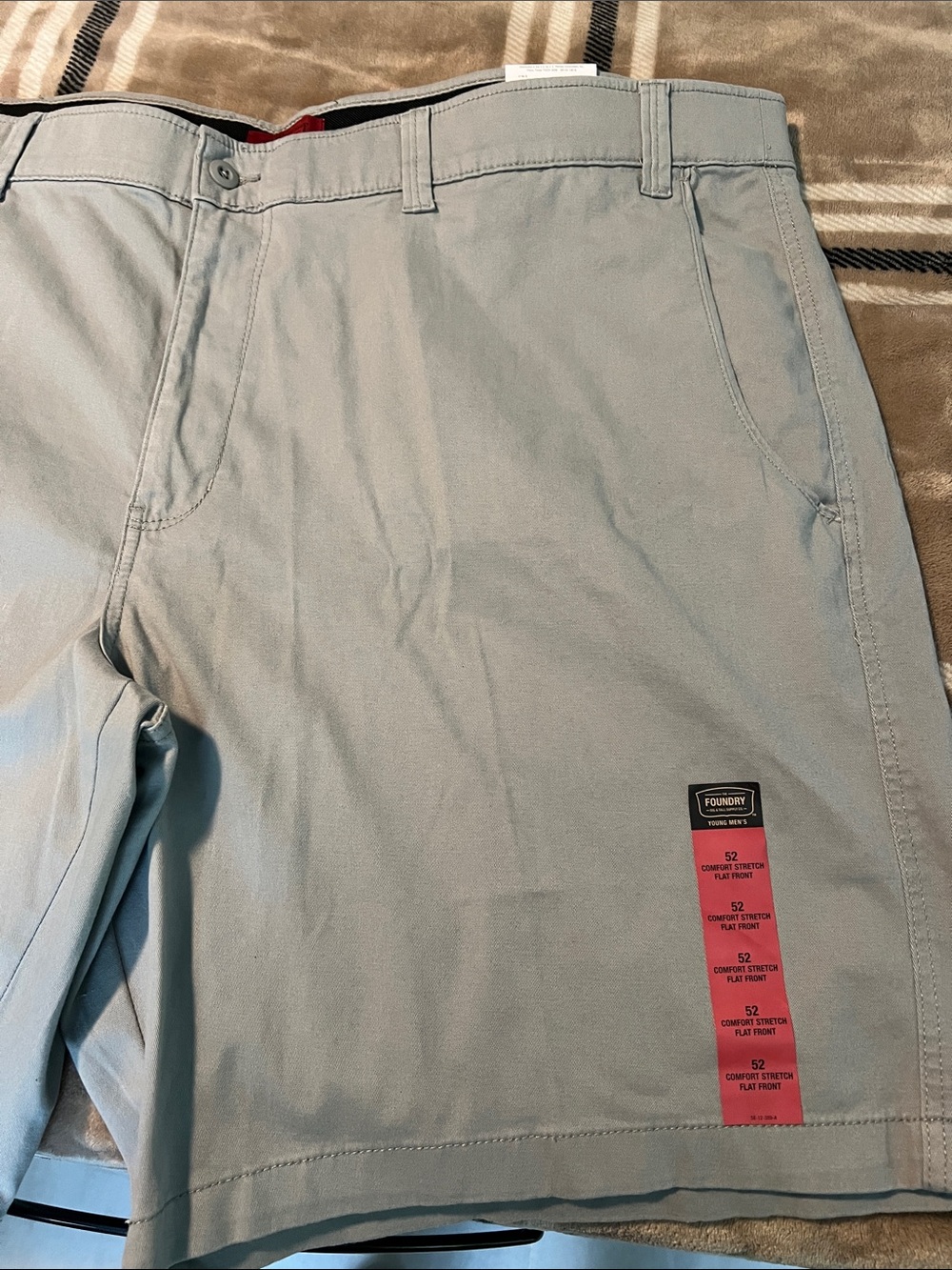 BNWT The Foundry Big & Tall Flat Front Men’s Chino Shorts in Wild Dove Size 52